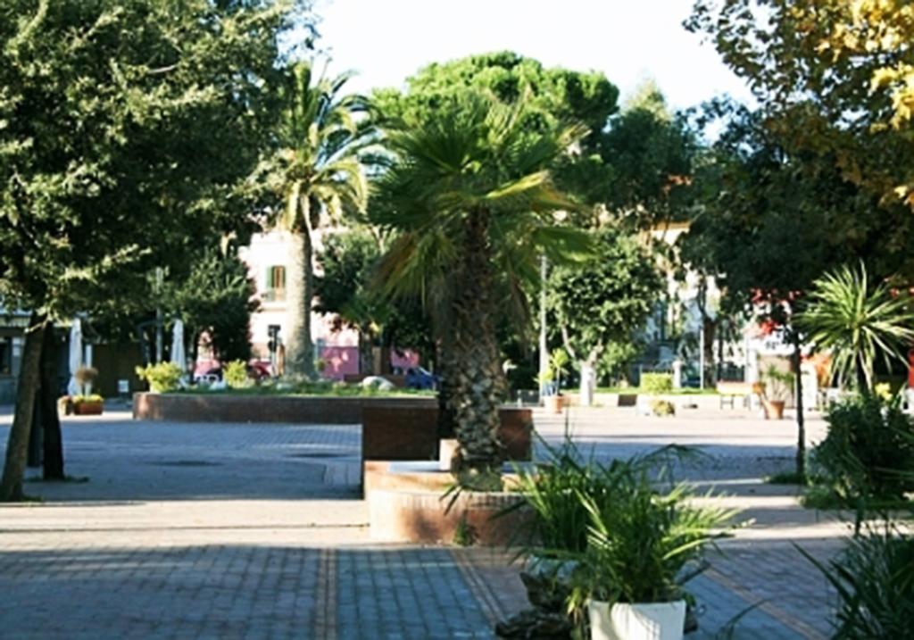 Appartamento In Villa Virginia Fino A 10 Ospiti Mondragone Luaran gambar